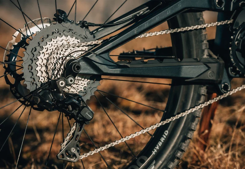 Vélo électrique Kellys Theos F90 SH 820Wh
